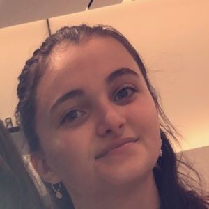 Meet your Posher, Ava